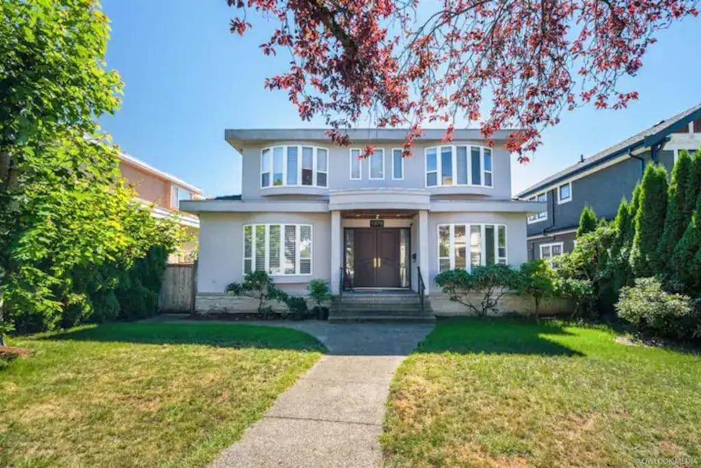 Coze Home In Vancouver Near Yvr Esterno foto